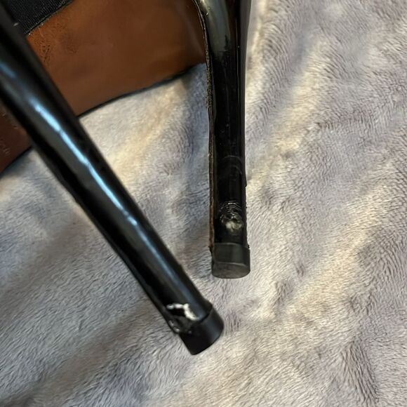 Donald J. Pliner Treva Pointed Toe Pumps - Picture 8 of 10